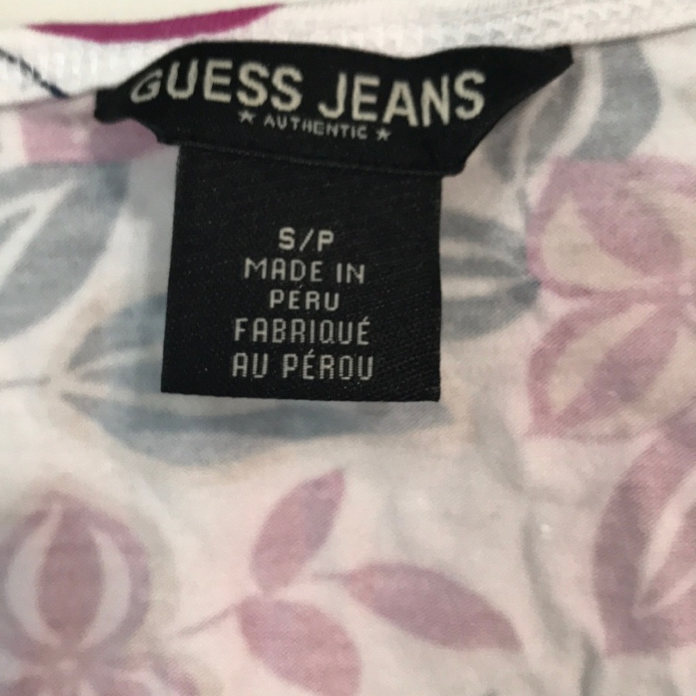 Guess floral top - Picture 3 of 4